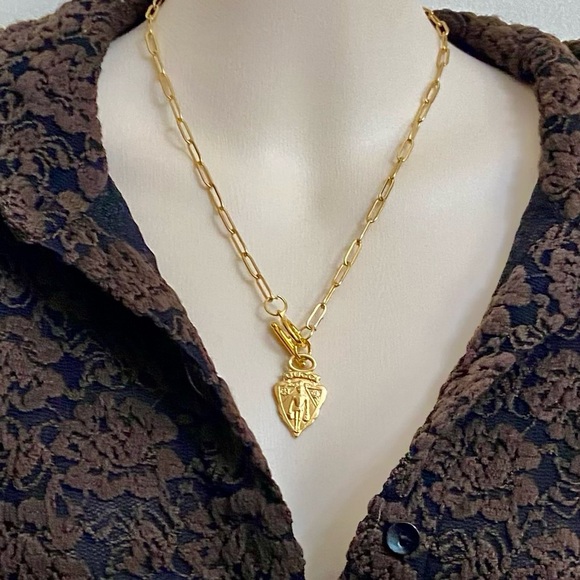Vintage Authentic Gucci, 18in Gold Plated Charm Necklace (B) - Picture 4 of 7